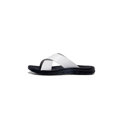 AAY - Leren sandalen met T-gesp