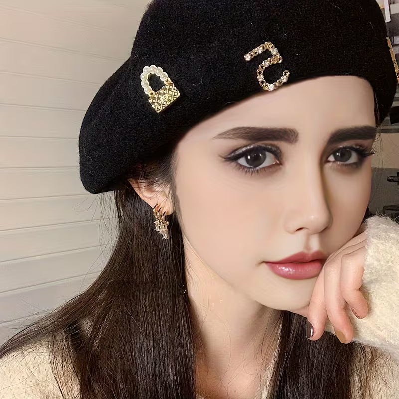 Franse wollen baret met gouden speldjes voor dames